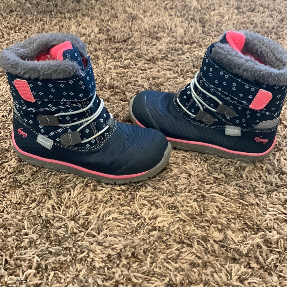 SEE KAI RUN "Gilman" snow boots.  Excellent condition.  Size 12.